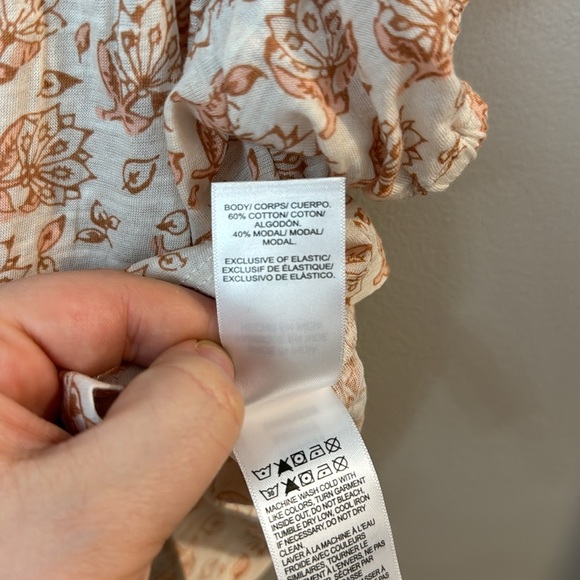 Lucky Brand Floral Print Top - Picture 5 of 6